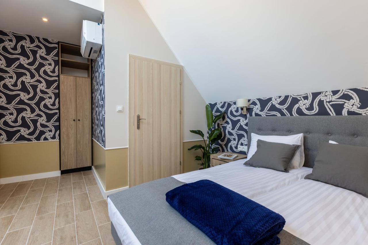Ar Apartment *