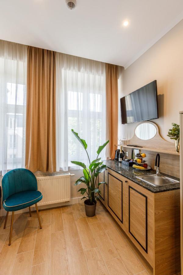 Ar Apartment *